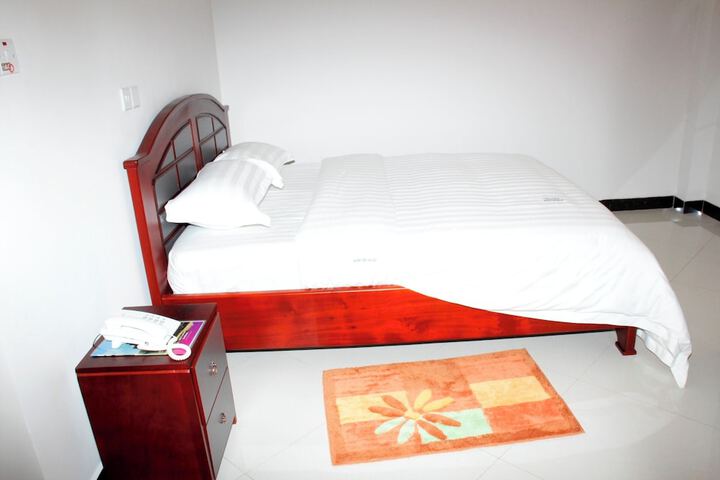Room 43 of 117