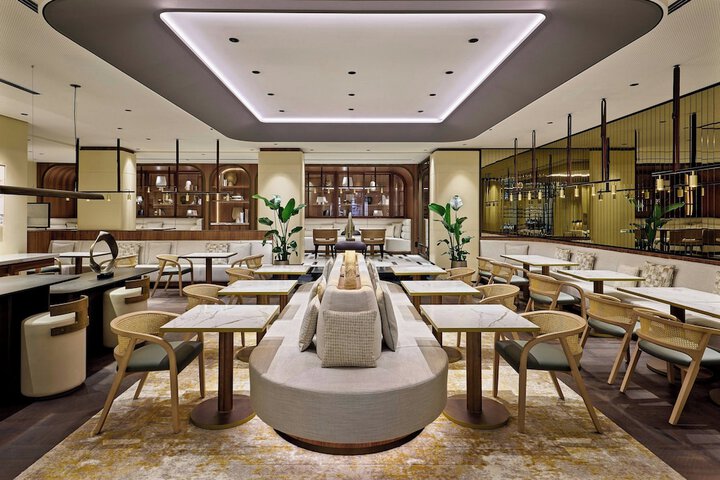 Lounge 91 of 117