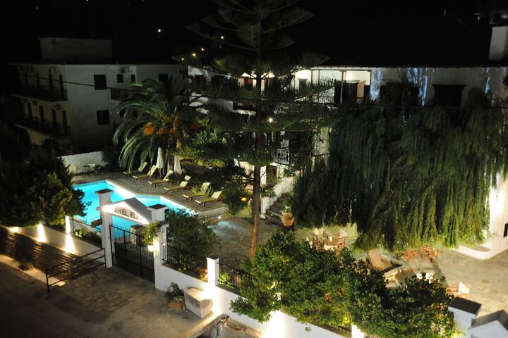 Hotel 47 of 47