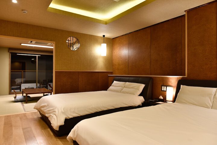Room 17 of 294
