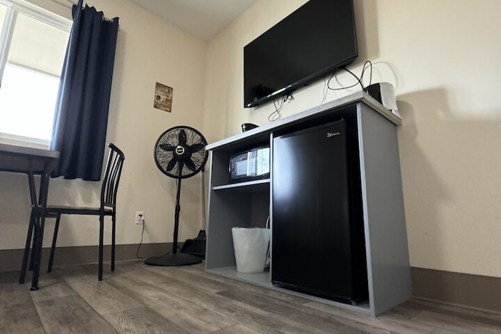 Room 56 of 136