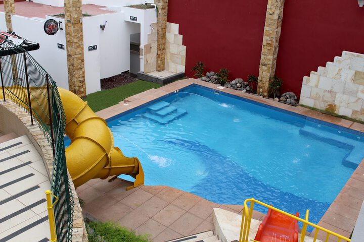 Pool 41 of 65