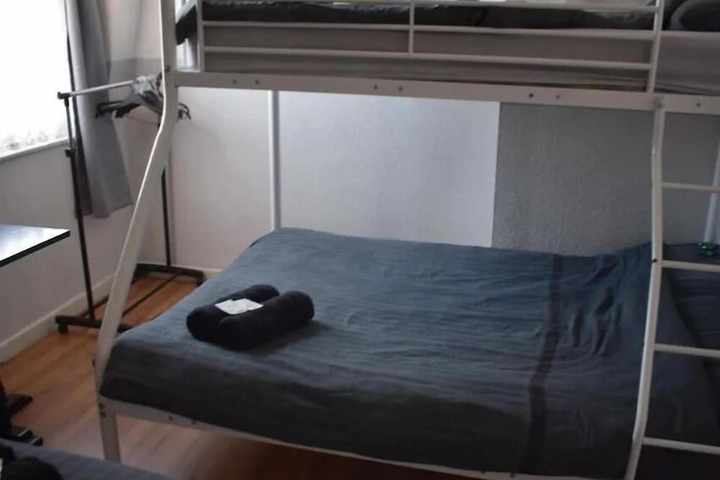 Room 14 of 34