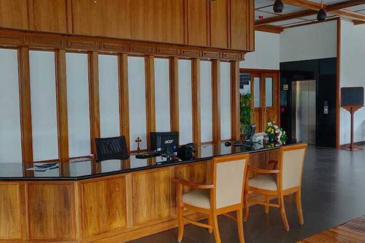 Hotel 2 of 144