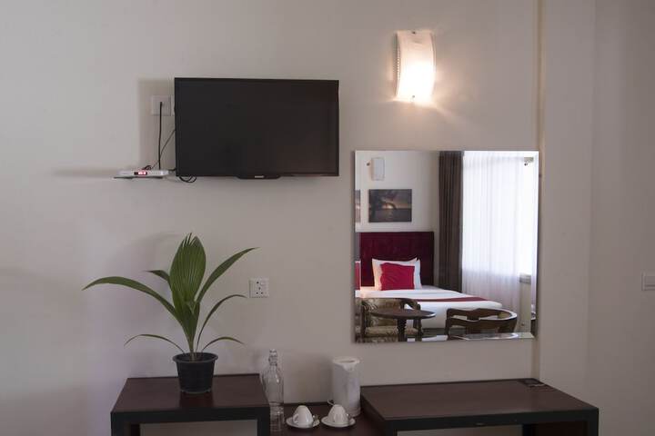 Room 9 of 46