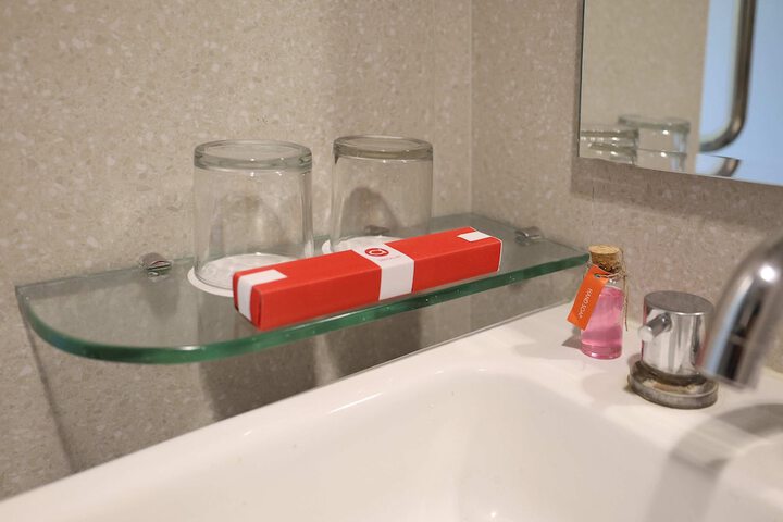 Clean Restrooms