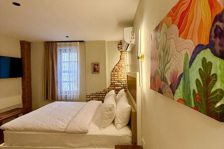 Room 17 of 126