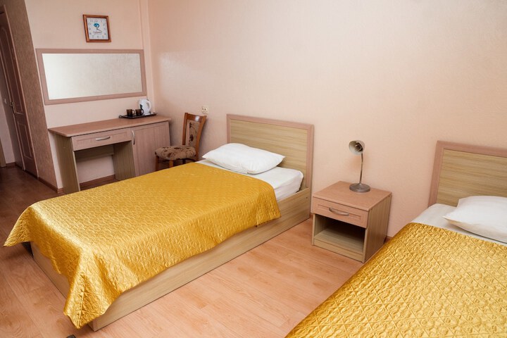Room 14 of 87