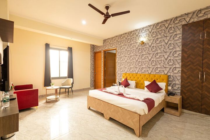 Room 14 of 29