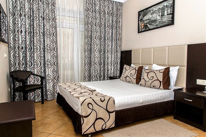 Room 14 of 35