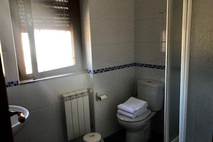 Room 25 of 29