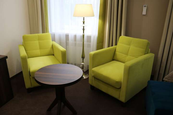 Room 13 of 73