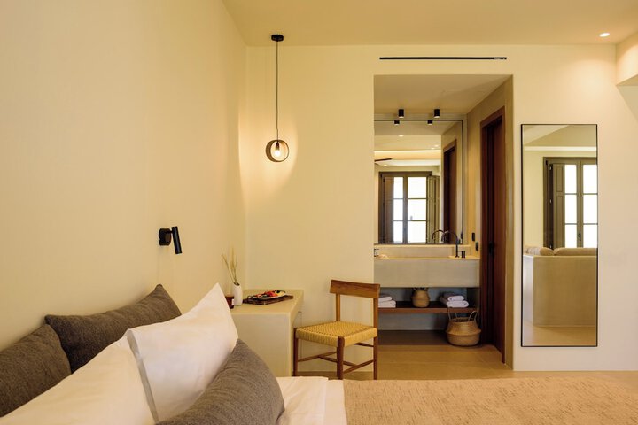 Room 52 of 189