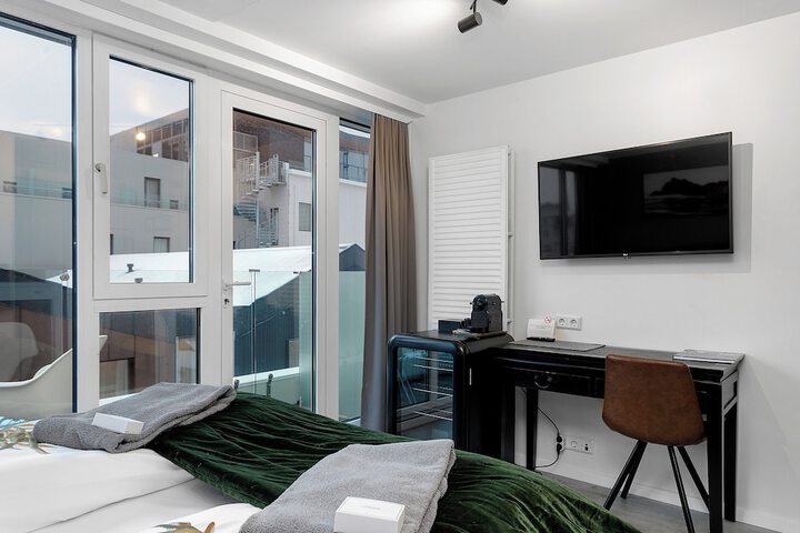 Room 63 of 219