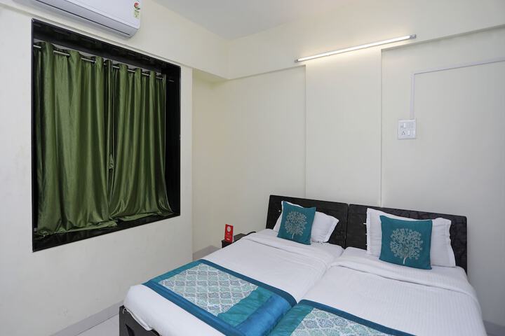 Room 10 of 19