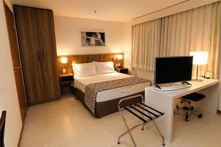 Room 6 of 26