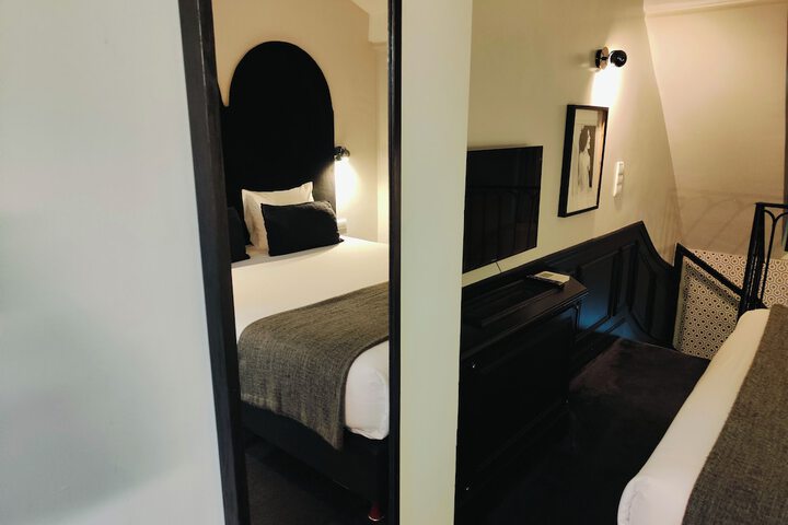 Room 30 of 74