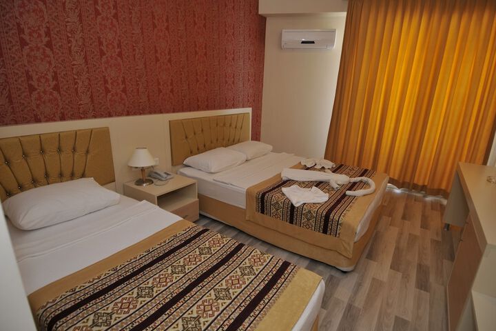 Room 4 of 23