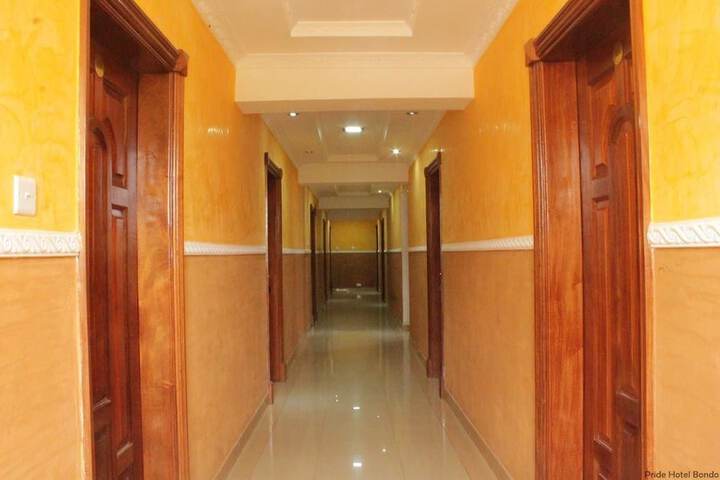 Ballroom/Hall 26 of 39
