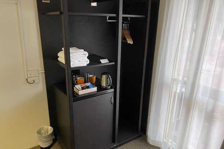 Room 18 of 29