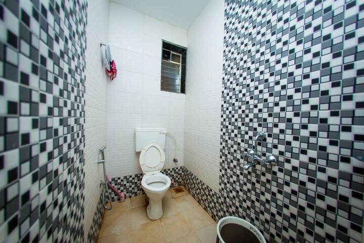 Room 77 of 144
