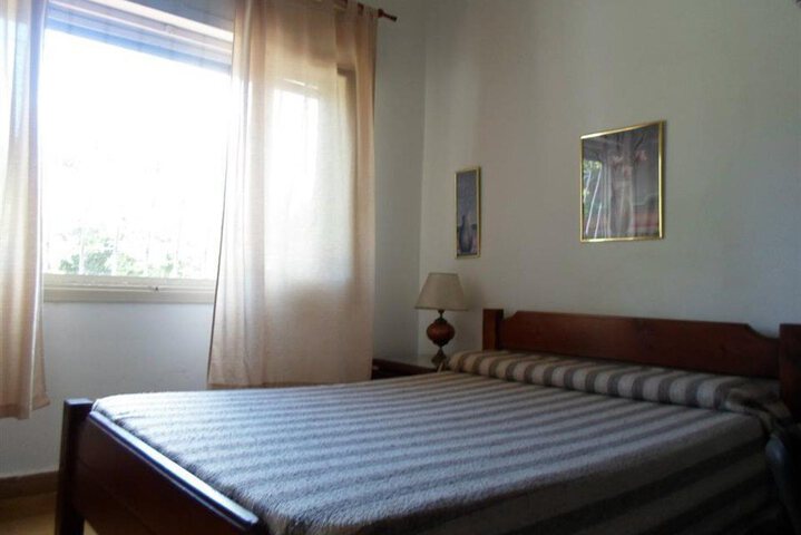 Room 3 of 12