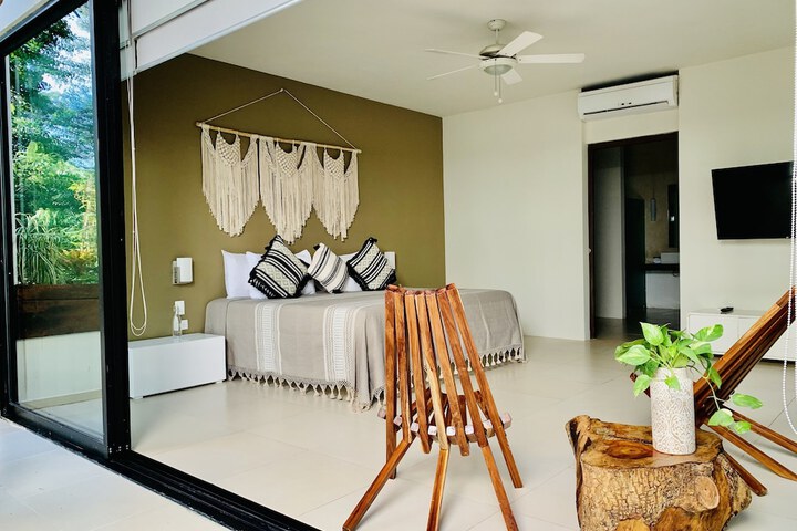 Room 22 of 161