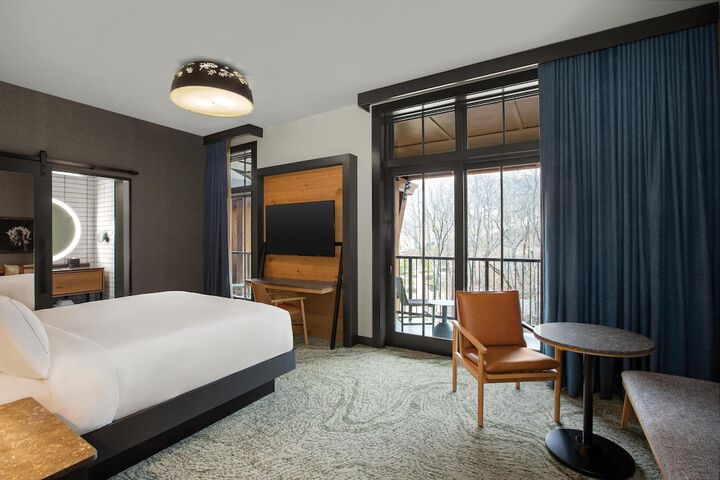Room 20 of 223