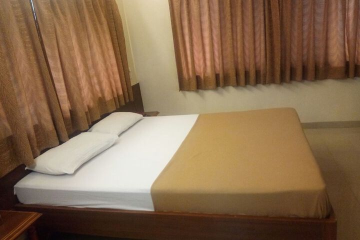 Room 5 of 44