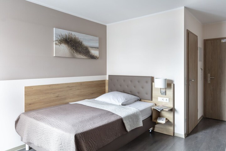 Room 7 of 50