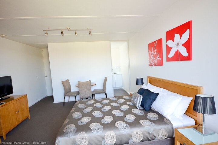 Room 19 of 48