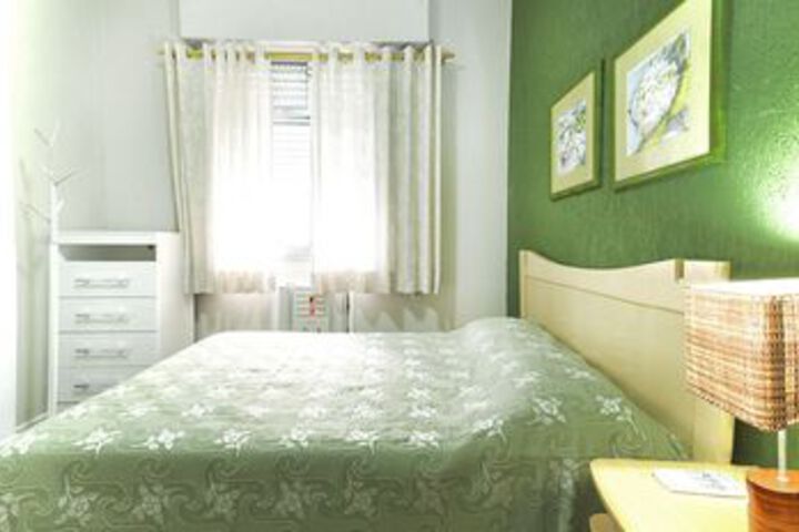 Room 7 of 14