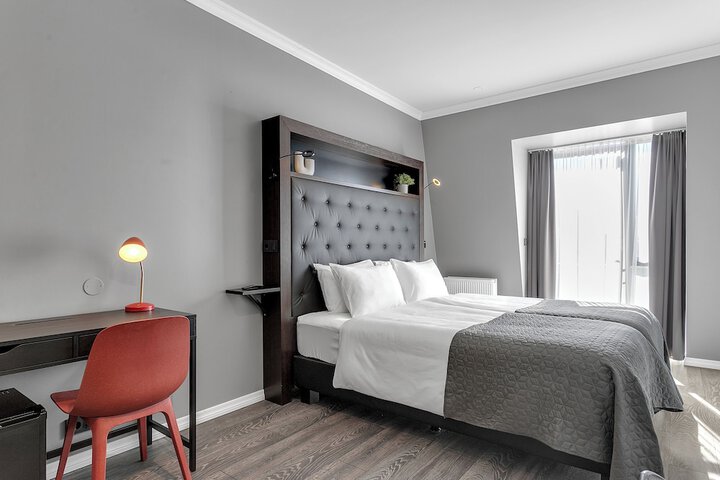 Room 18 of 35