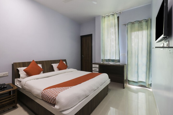 Room 15 of 24