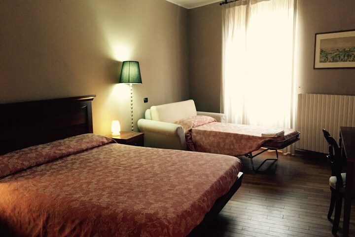 Room 27 of 64