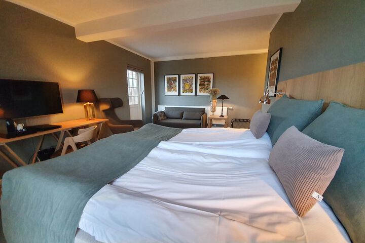 Room 14 of 53