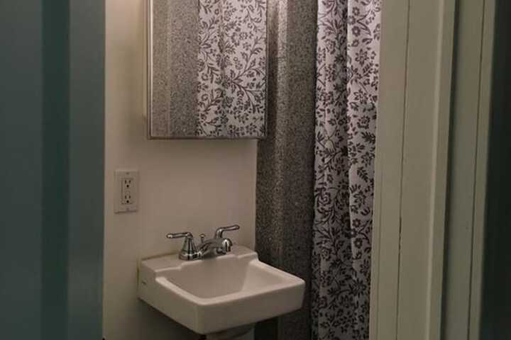 Room 84 of 214