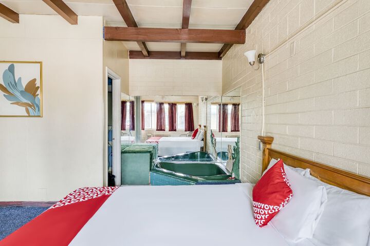 1 King Bed (19 of 19)