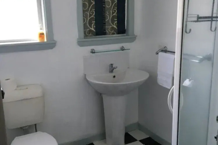 Room 4 of 19