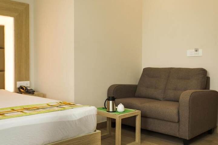 Room 2 of 27