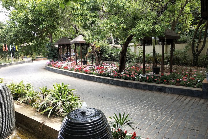 Hotel 2 of 119