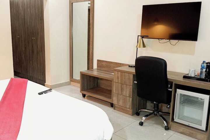 Room 43 of 78