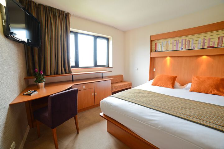 Room 34 of 113