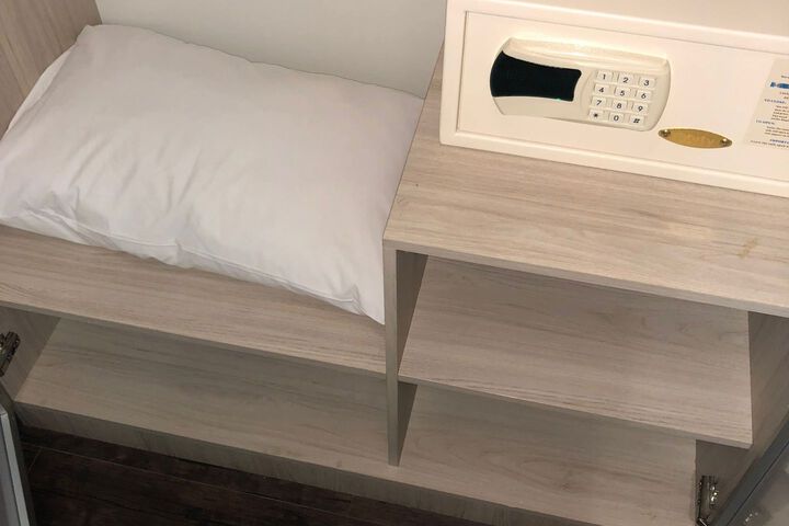 Room 36 of 42