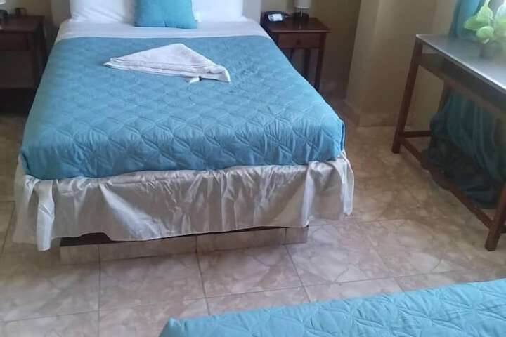 Room 16 of 18
