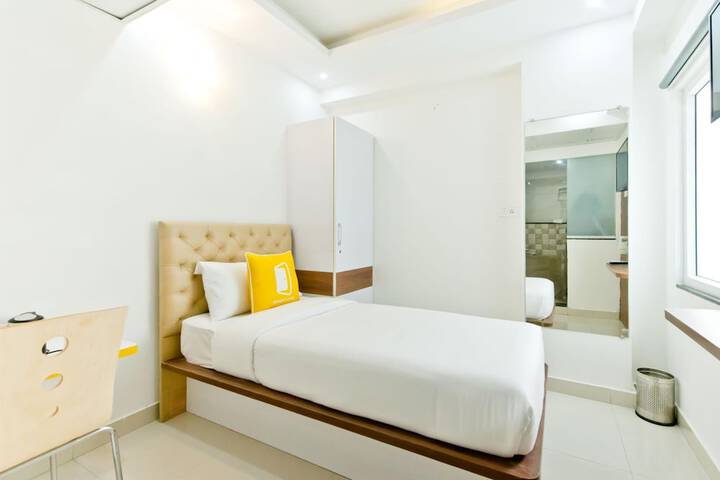 Room 14 of 40