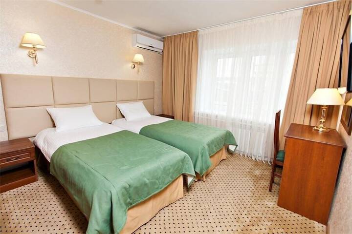 Room 10 of 52