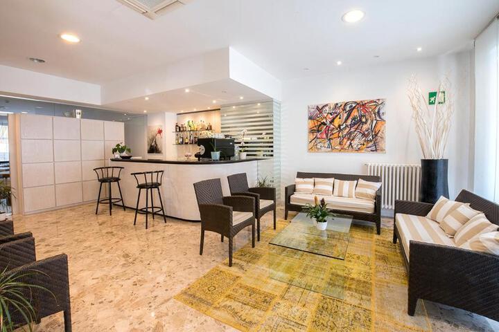 General 4 of 78