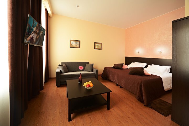 Room 43 of 66