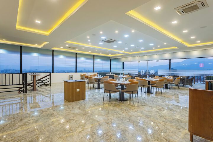 Dining 97 of 126